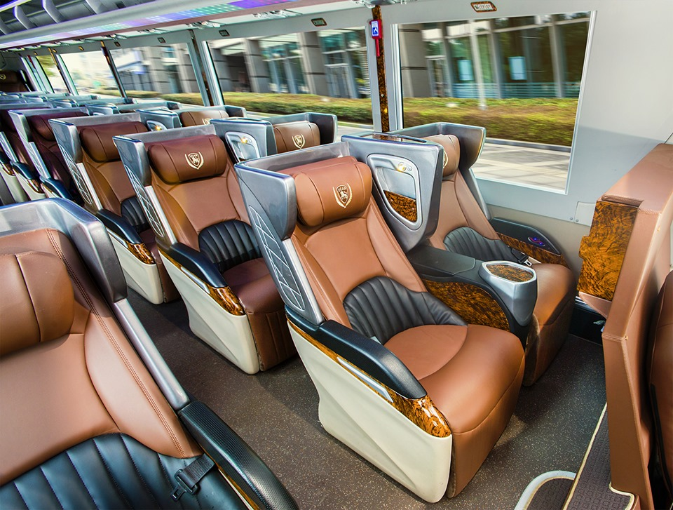 Thuê xe limousine 19 chỗ tại Thuexehuydat.com – Lựa chọn hoàn hảo cho mọi hành trình đẳng cấp và tiện nghi