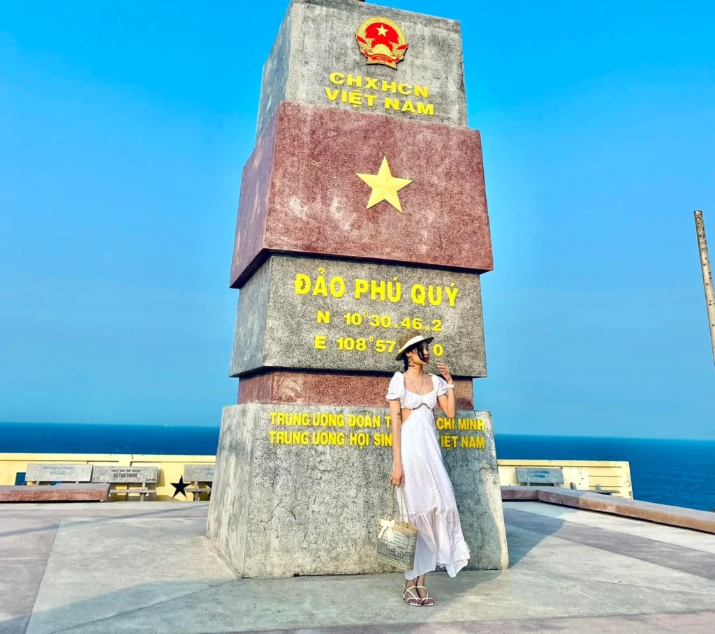 Toàn cảnh